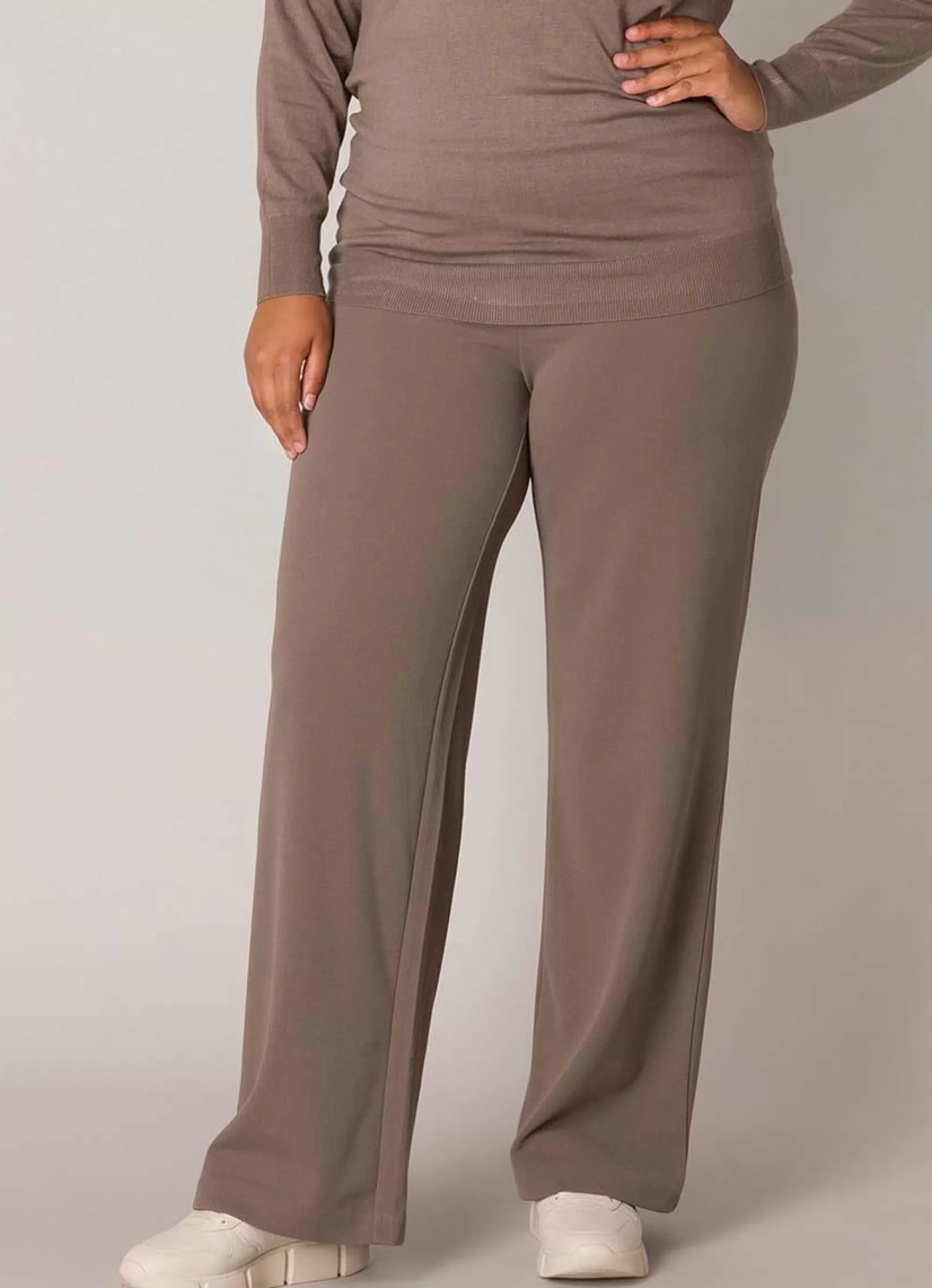 Discount Base Level Curvy Broek Arah 092 - 9043 Dark Taupe