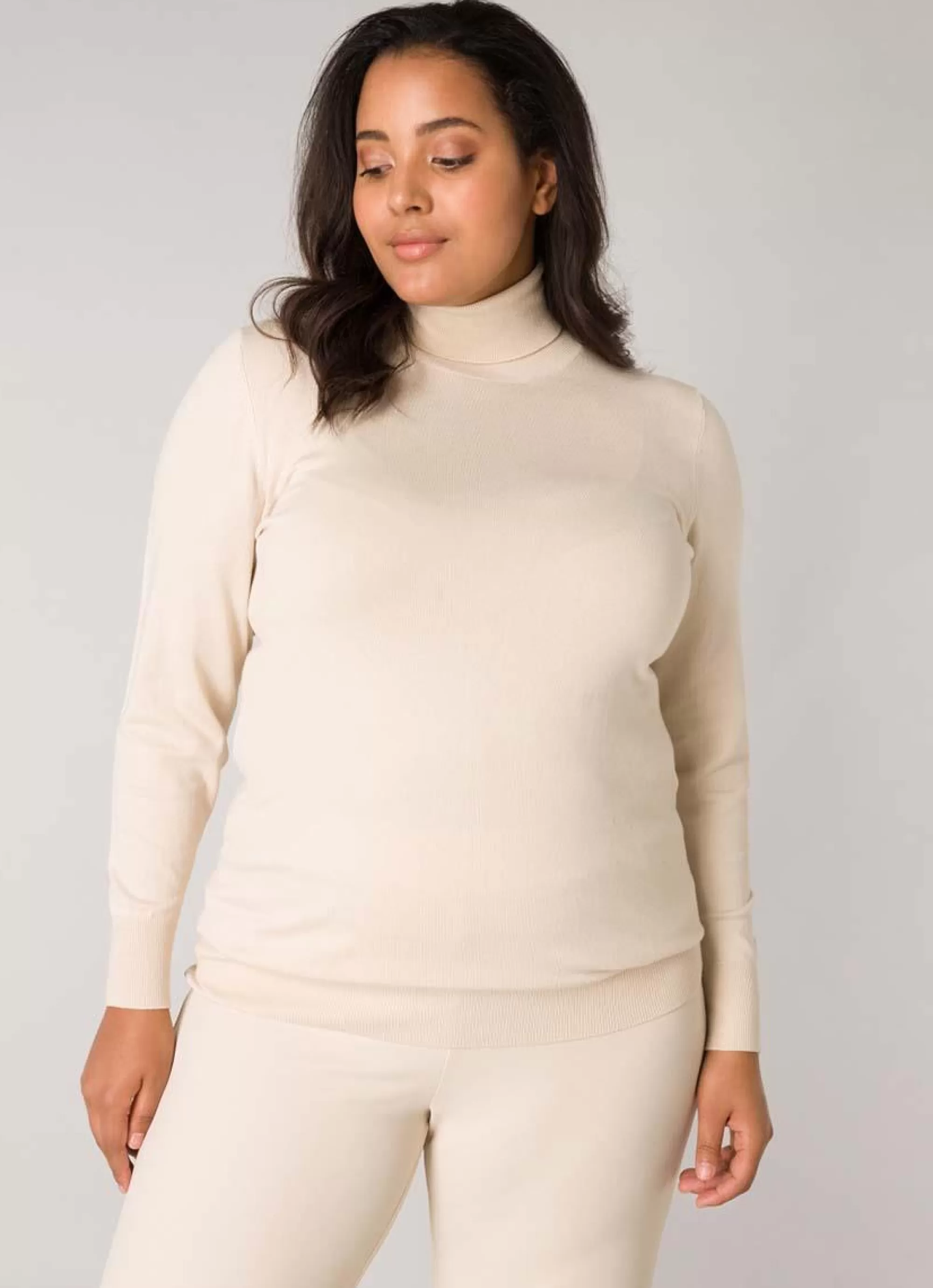 Fashion Base Level Curvy Coltrui Yuena 066 Light Beige