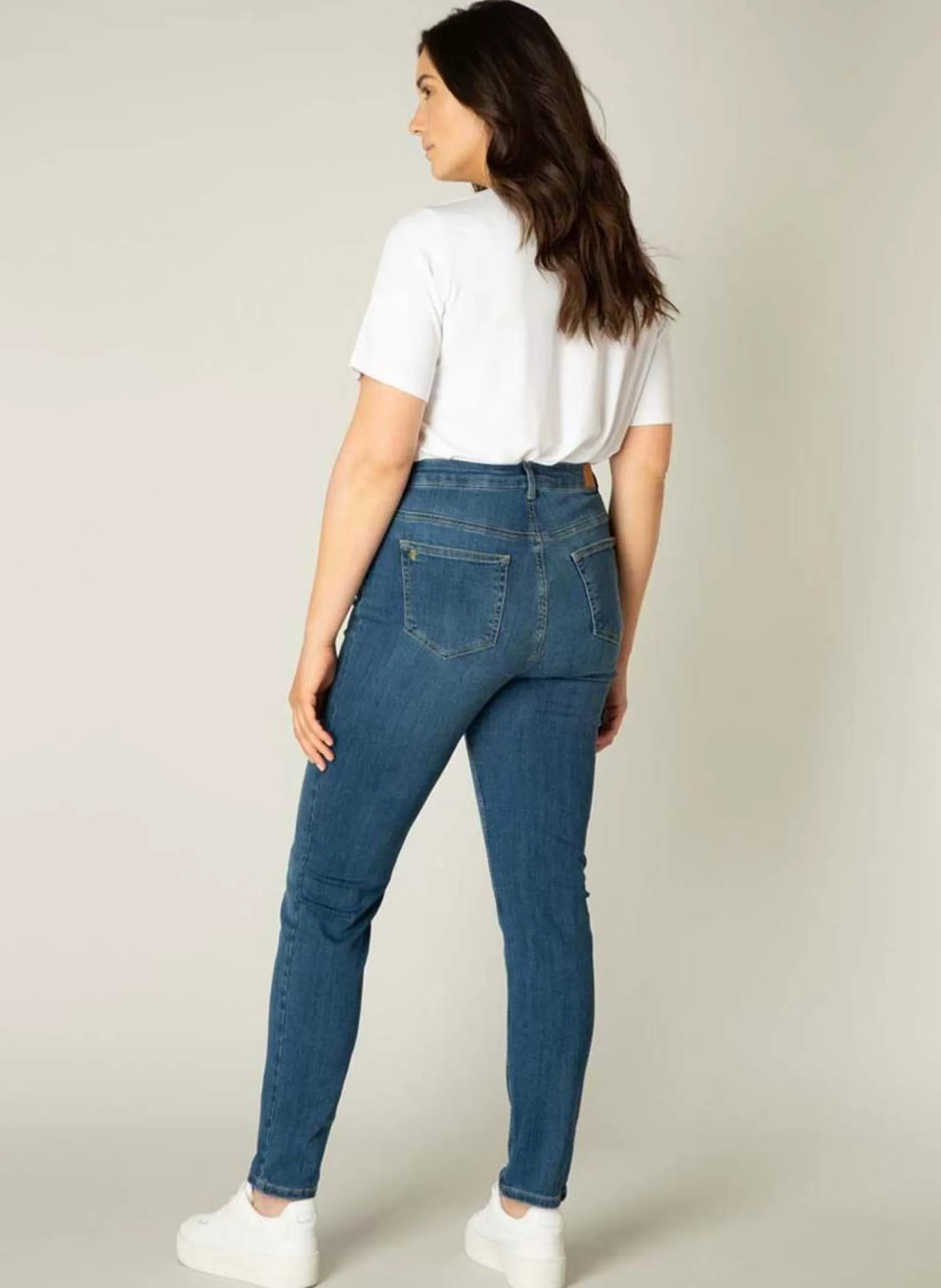 Sale Base Level Curvy Jeans Faya 013 Mid Blue