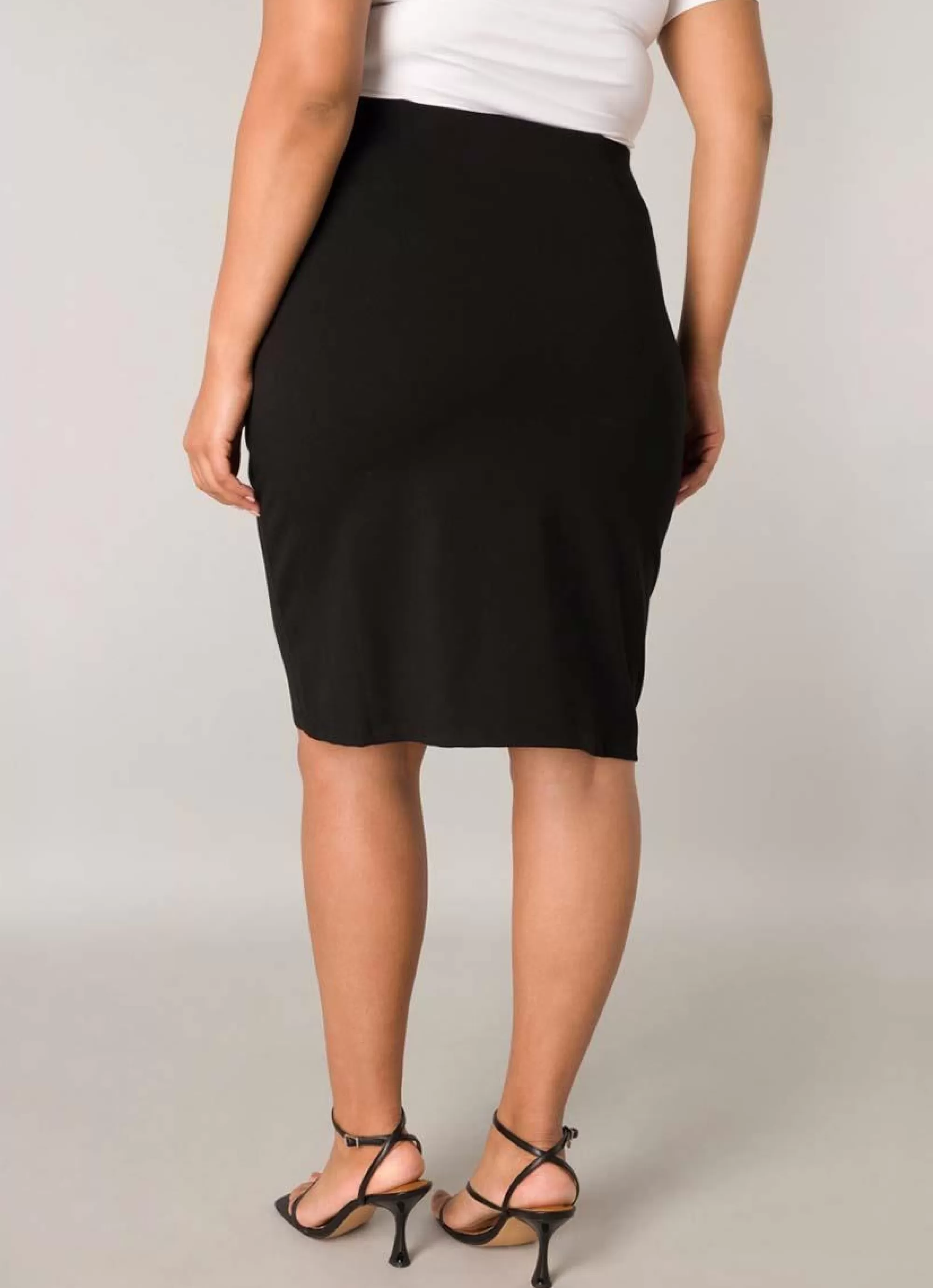 Shop Base Level Curvy Rok Amily 7000015 - 1000 Black