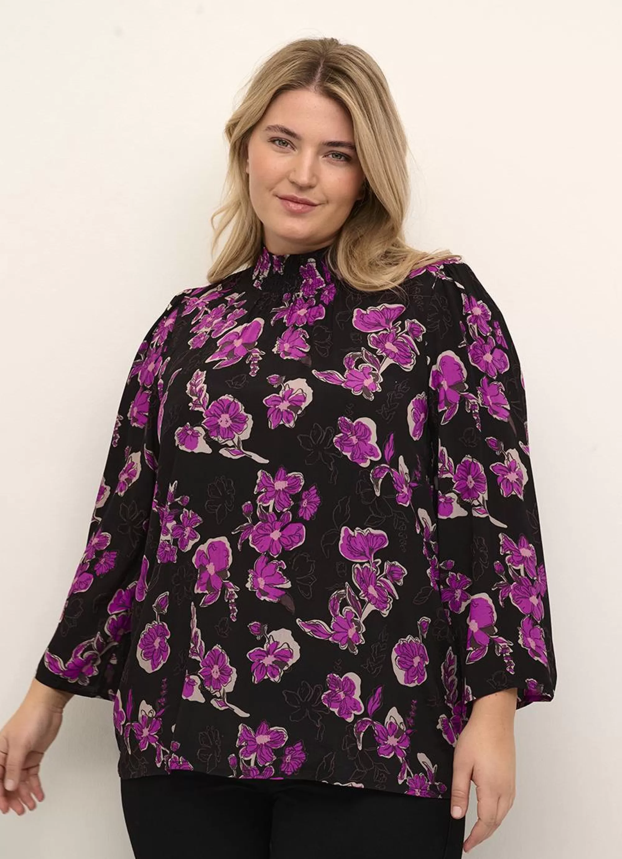 Fashion Kaffe Curve Blouse Polla 10581761 - 104811 Fuchsia Red Flowers