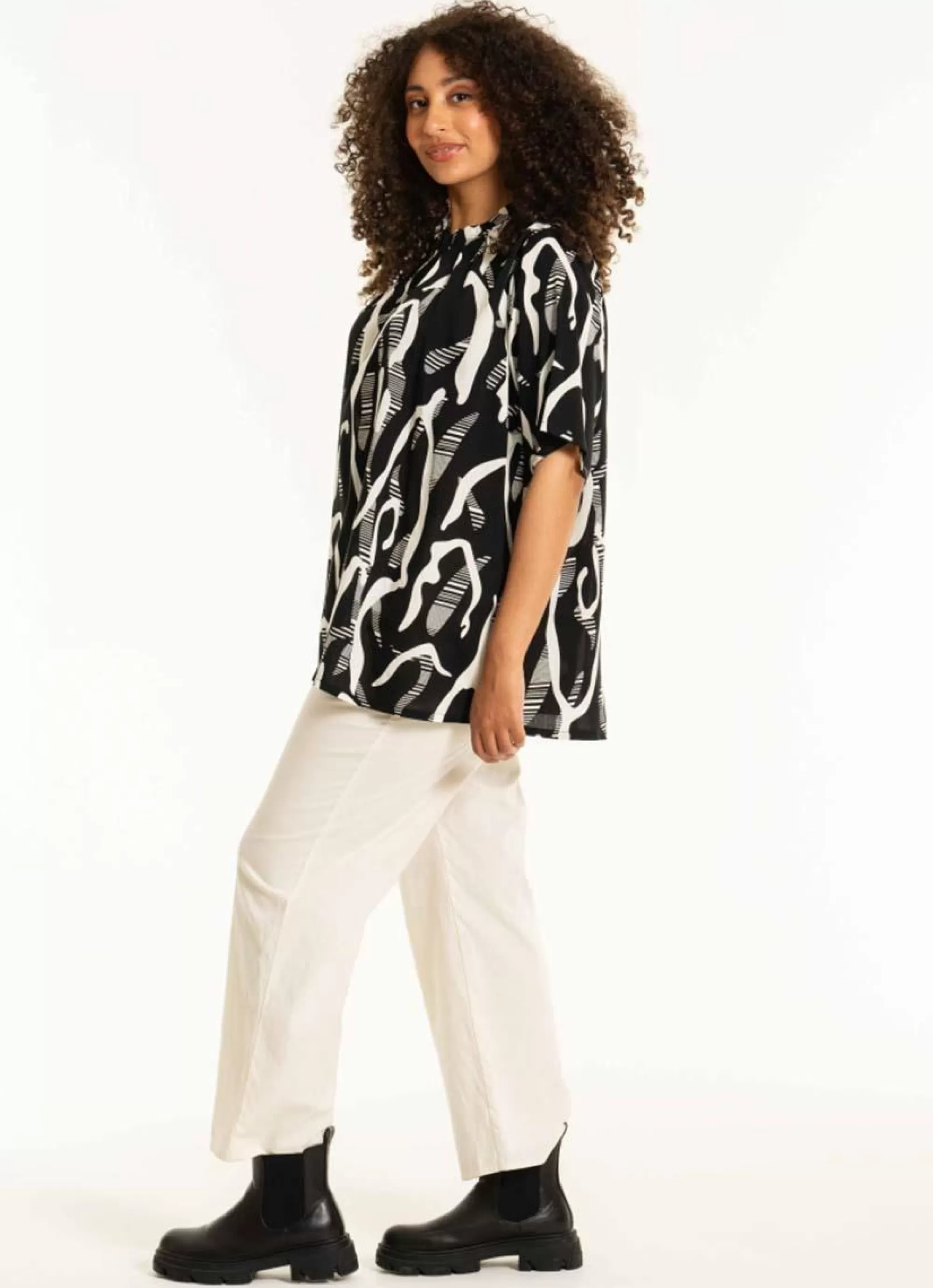 Clearance Studio Blouse Betty S242894 - Black/White Patterns