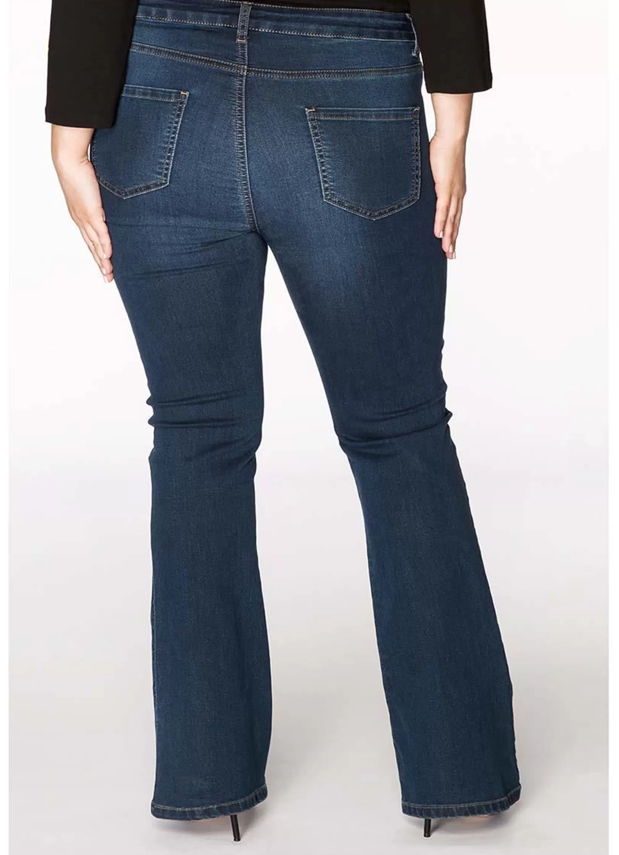 Cheap Yoek Flared Jeans. Dark Indigo.